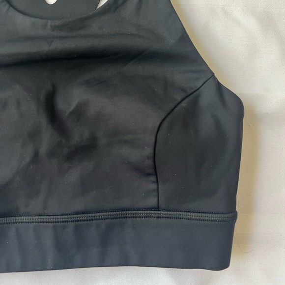 Lululemon | High Neck Medium Support Bra | Size 2 - Picture 2 of 8